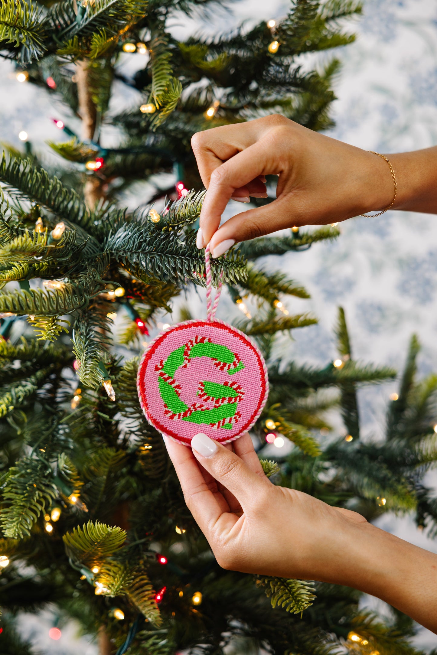Needlepoint Monogram Ornament - G