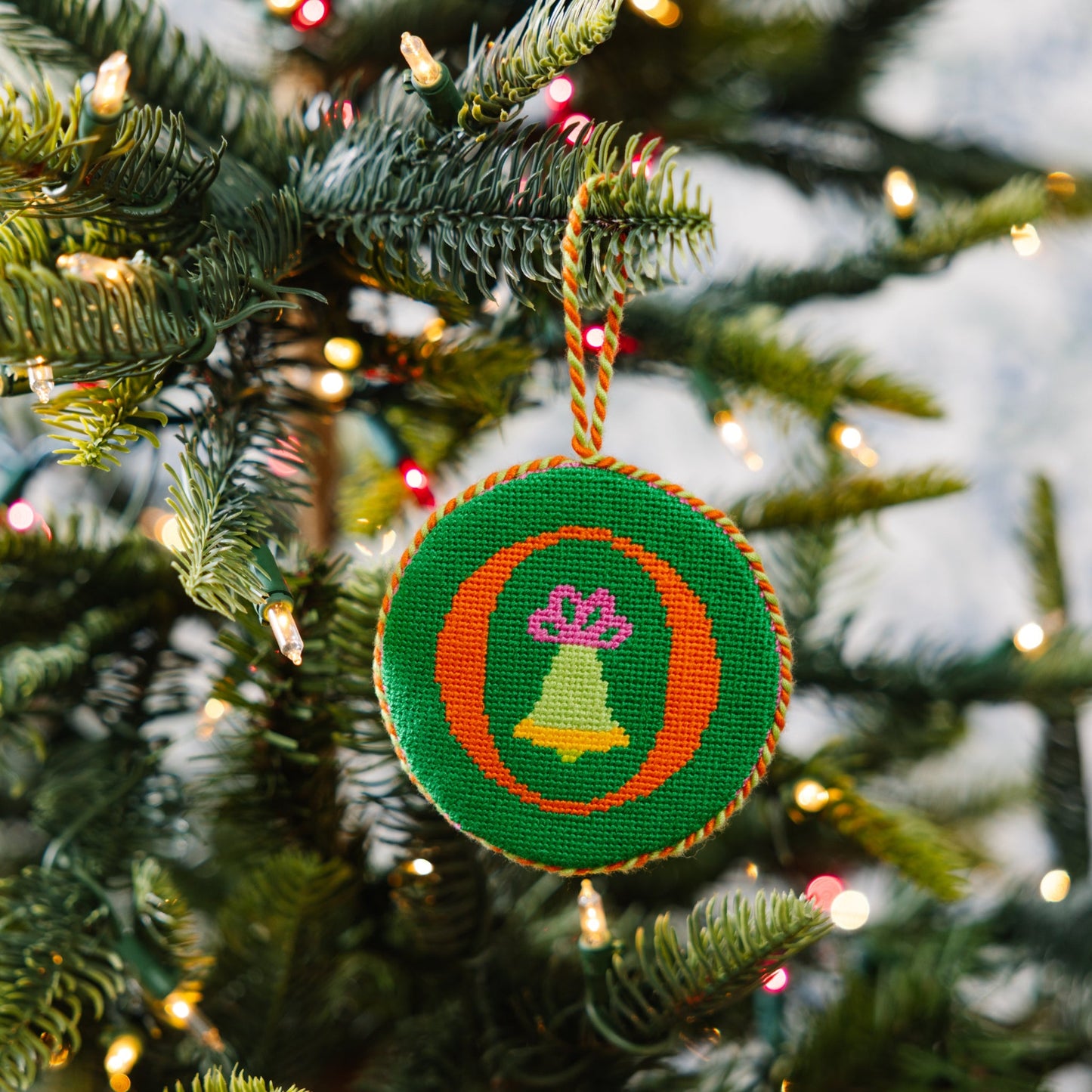 Needlepoint Monogram Ornament - O