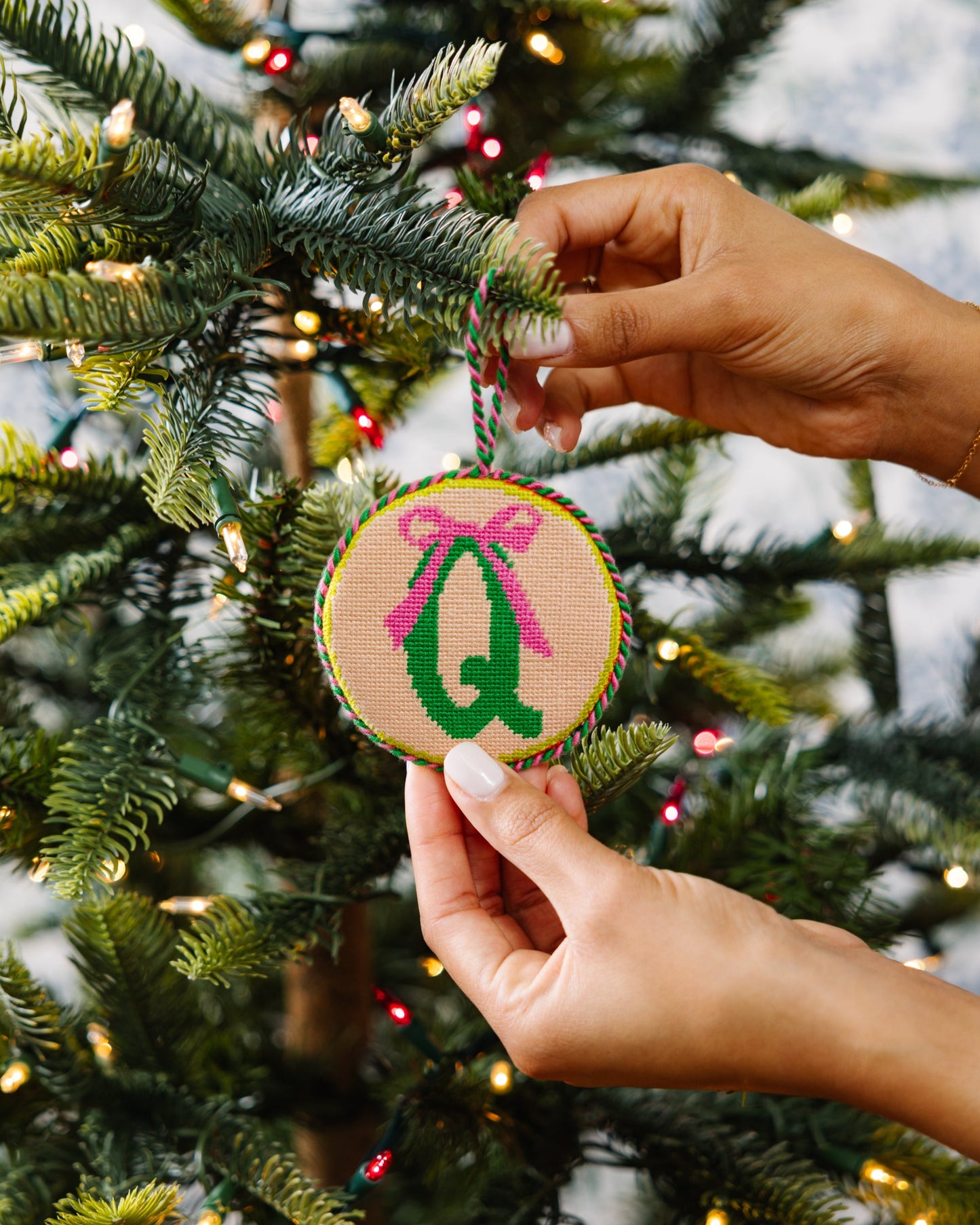 Needlepoint Monogram Ornament - Q