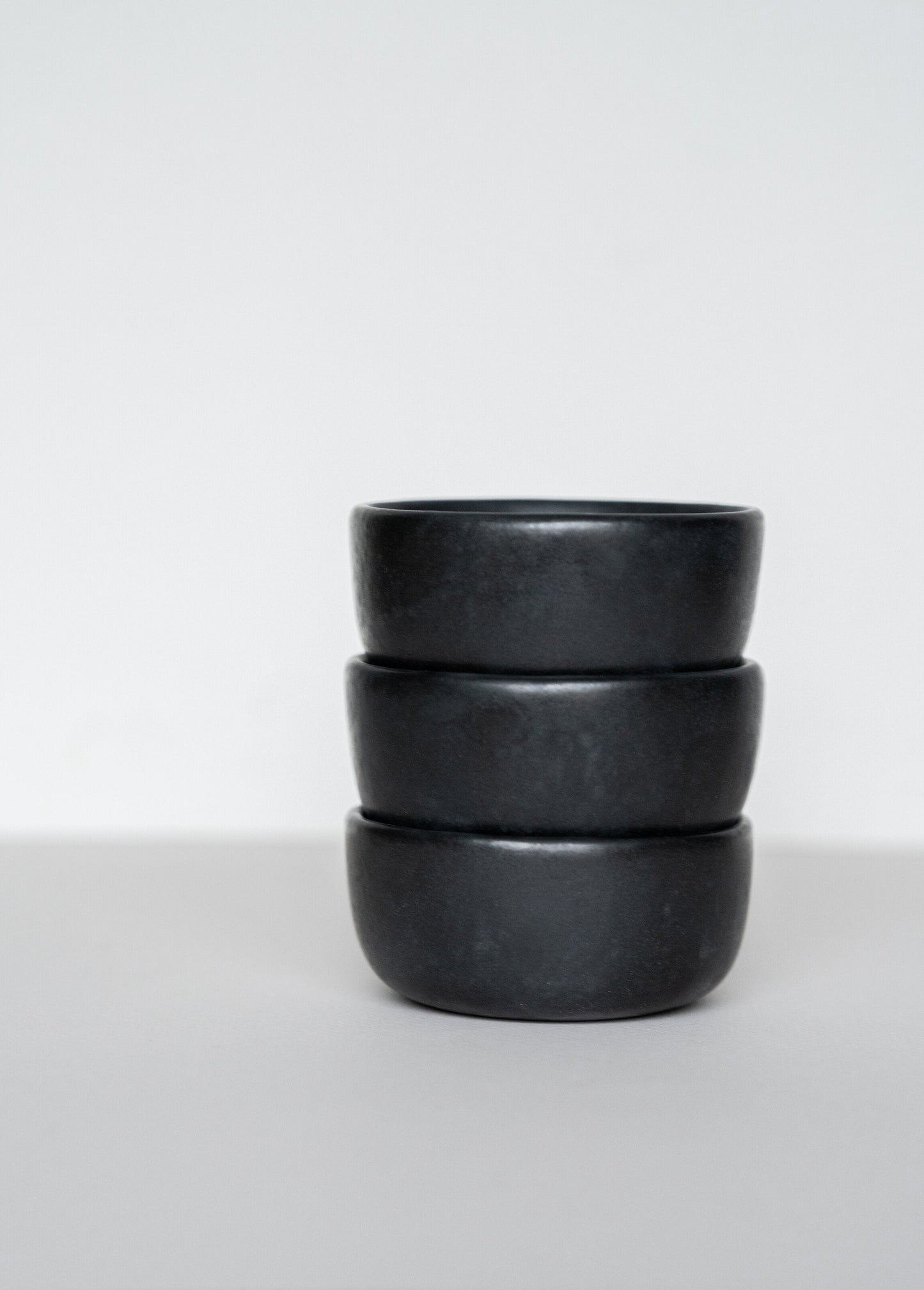 Black Matte Stoneware Pinch Bowl